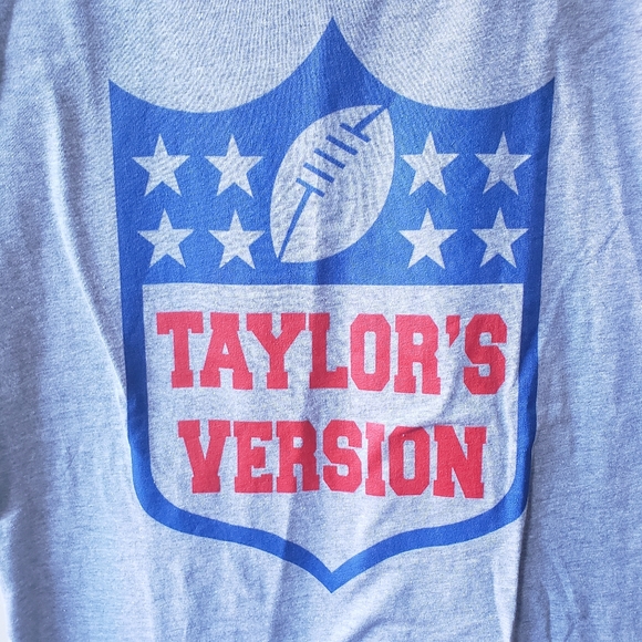 Taylor's Version T Shirt Gray Taylor Swift Football NFL Logo Size M - Picture 3 of 5